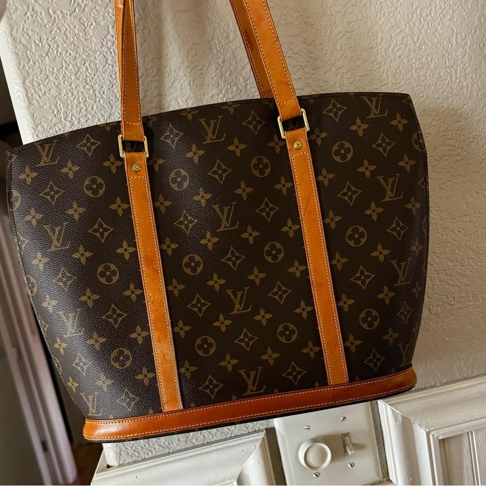 AUTHENTIC LOUIS VUITTON BABYLONE BAG. Excellent condition.